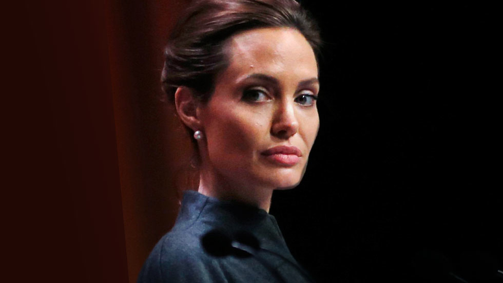 //angelina jolie ovaries fallopian tubes removed menopause surgery