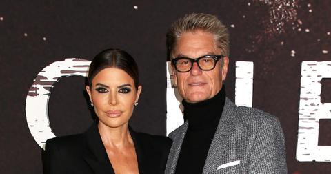 lisa rinna red carpet harry amelia profiting off mom lois death lipstick