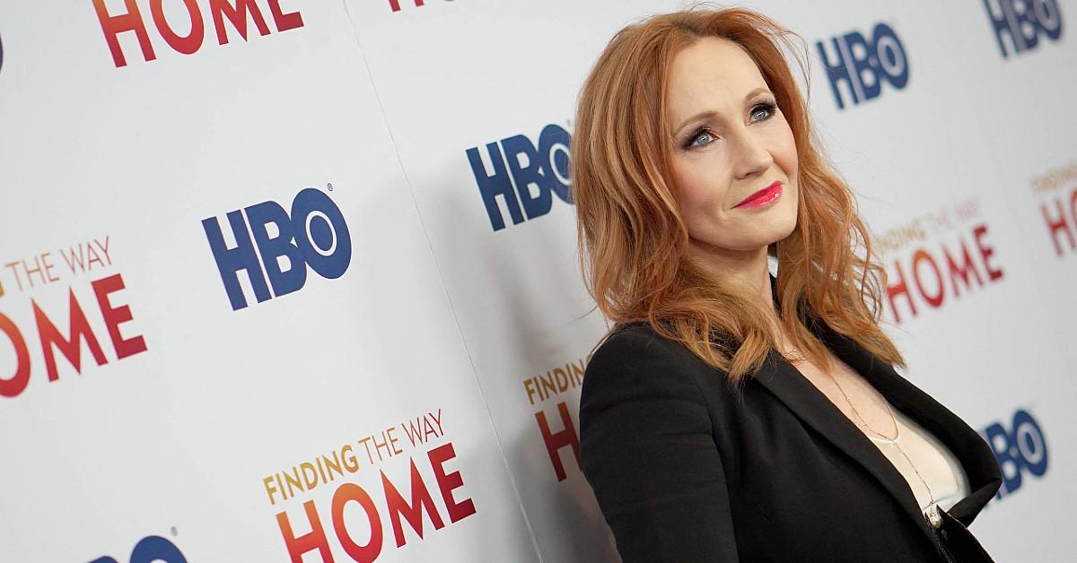 jk rowling dares scottish police to arrest her hate crime law