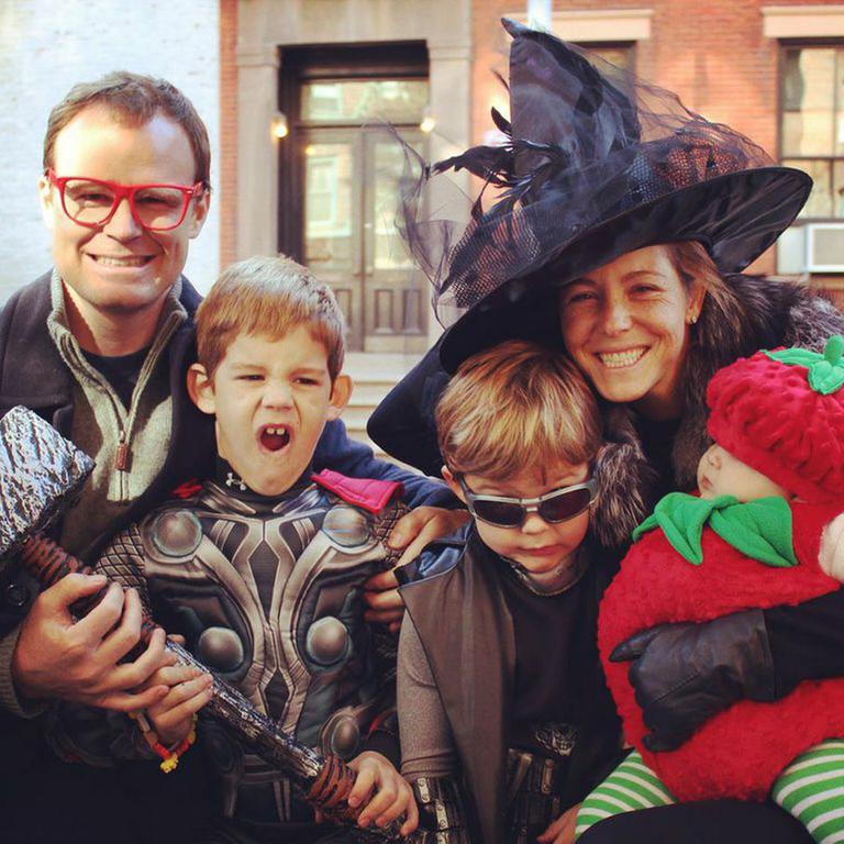 Bloomberg TV Anchor Stephanie Ruhle & Family Dominate Halloween Year