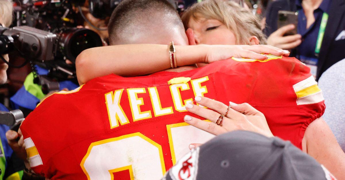 Photo of Taylor Swift, Travis Kelce