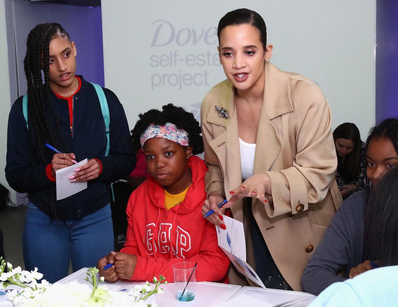 //Dascha Polanco and her daughter mentor girls