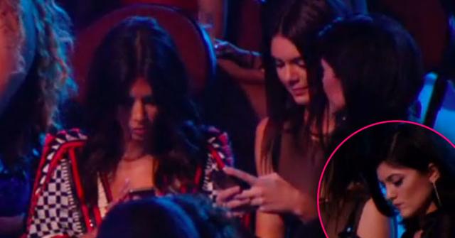 //kardashians tweet at ferguson tribute vma pp