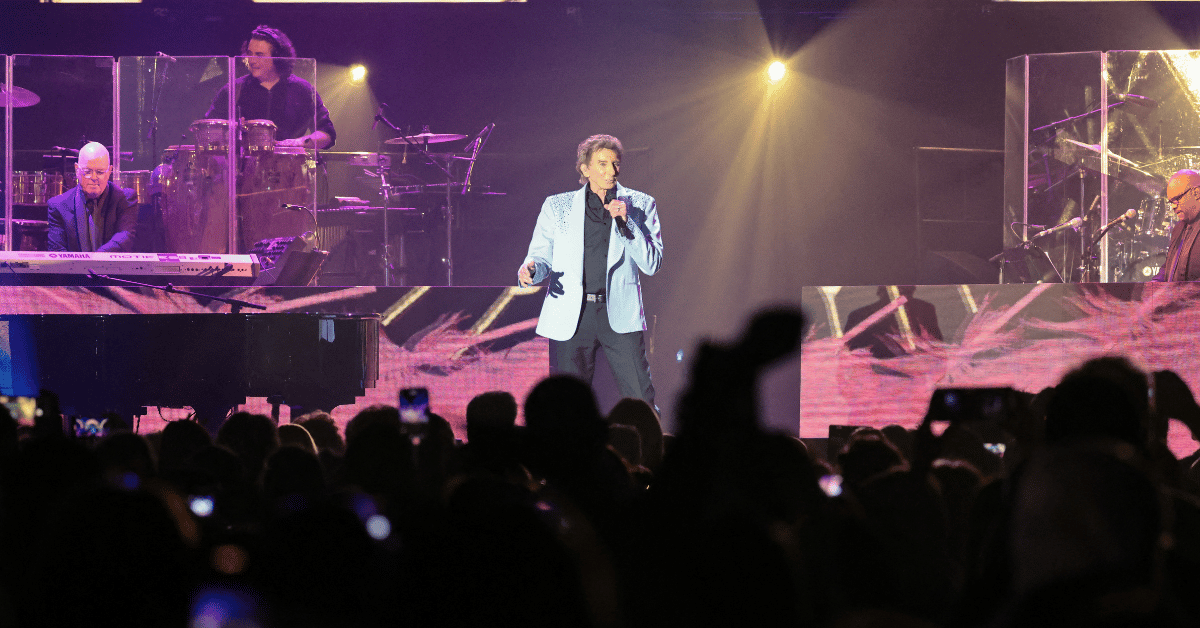 Photo of Barry Manilow