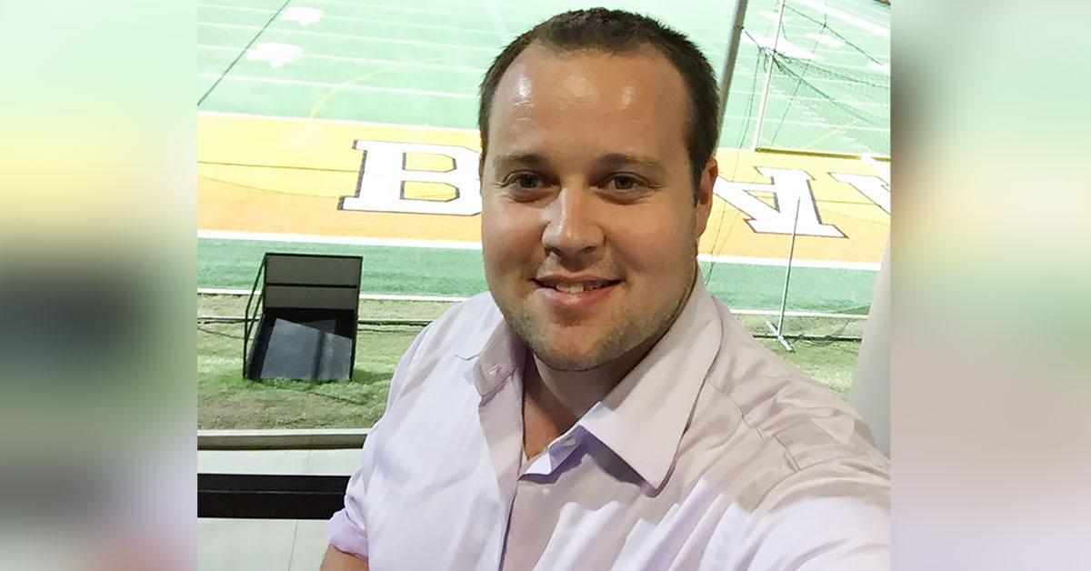 josh duggar text messages prove near laptop criminal case child prosecutors r