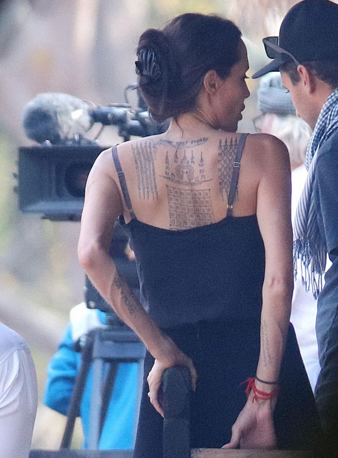 //angelina jolie back tattoos brad pitt divorce