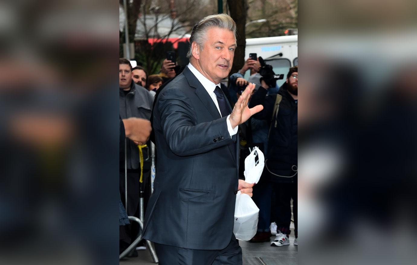 alec baldwin cooperating with police criminal charges killed crew member rust halyna hutchins