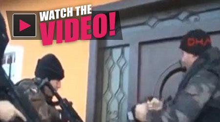 //cops cant break in door pp