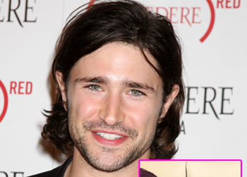 //matt dallas fiance twitter wenn