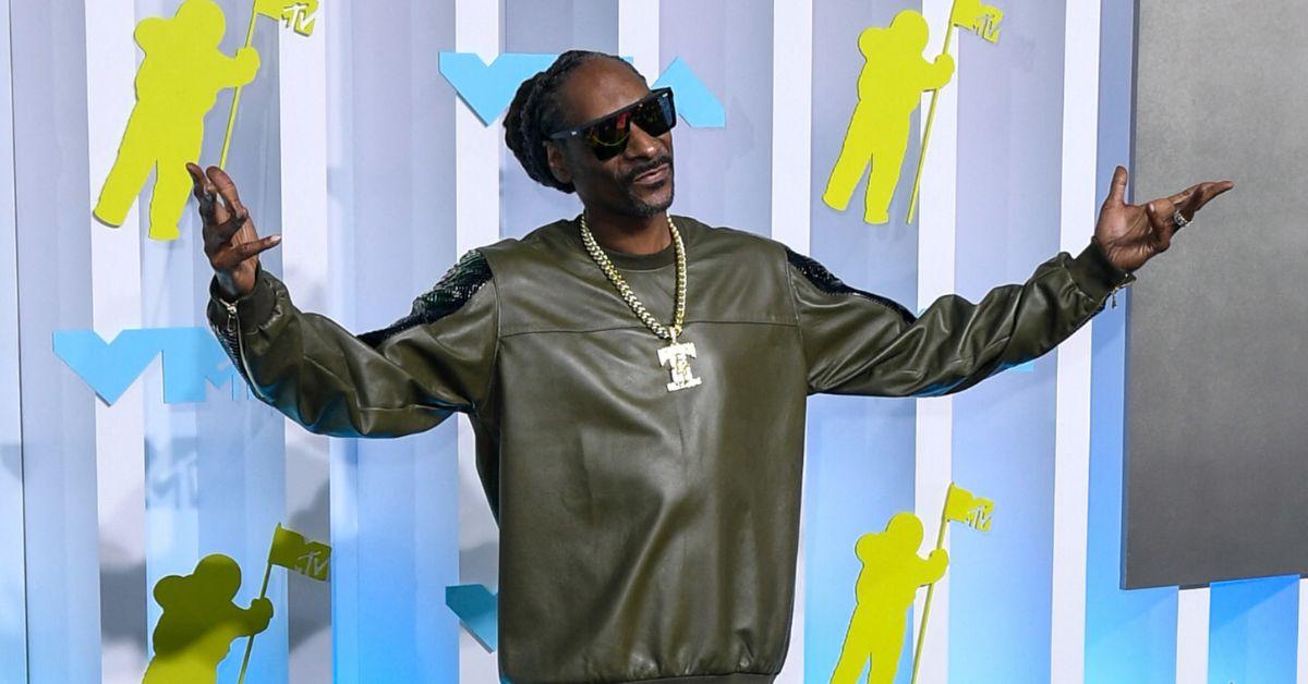 Snoop Dogg paid memorial to late mother Beverly Tate during performance at Super  Bowl halftime show