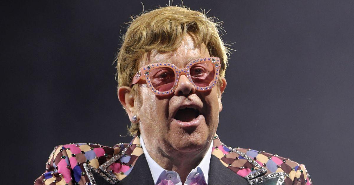 Photo of Elton John.