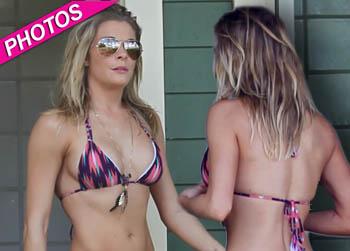 //leann rimes bikini hawaii splash