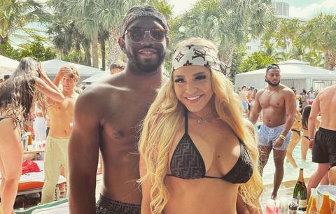 onlyfans model courtney clenney flee country