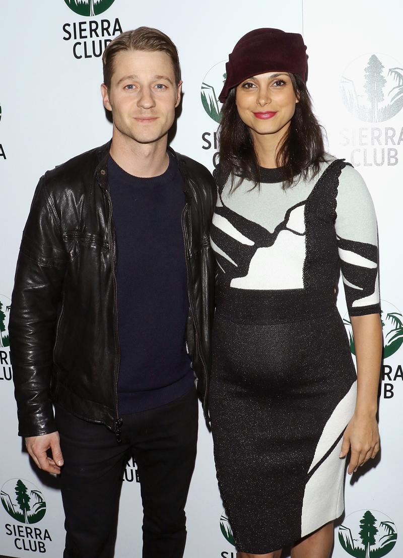 Benjamin McKenzie Morena Baccarin Dating Pregnant Red Carpet