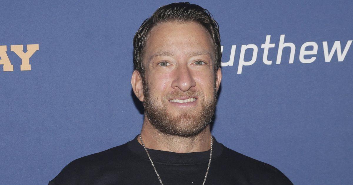 dave portnoy backlash antisemitic sign culprits free vacation
