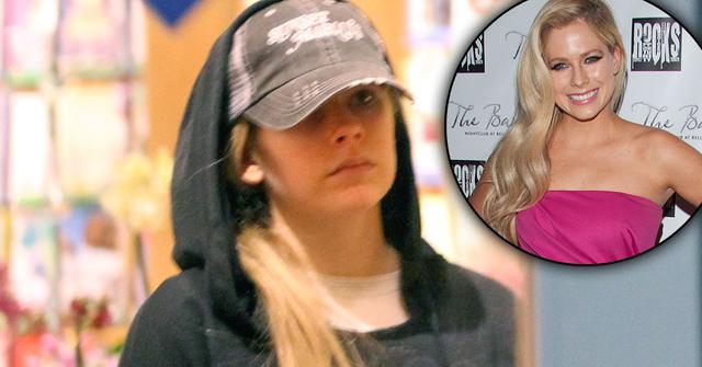 Avril Lavigne Lyme Disease Battle ‘Unacceptable’ ‘Frustrating’