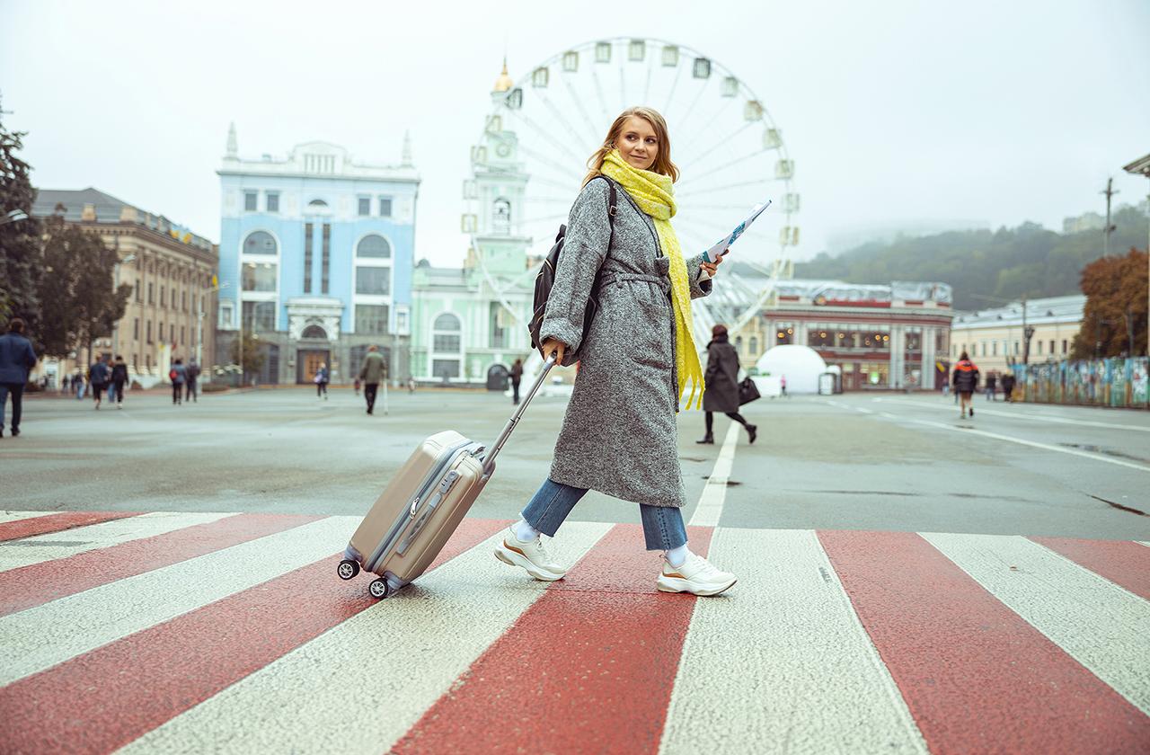 woman-with-suitcase