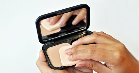 makeup-powder-getty