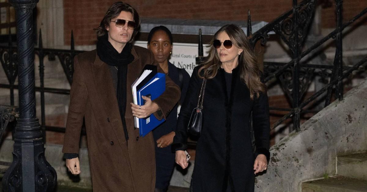 Photo of Liz and Damian Hurley