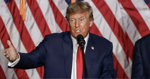 donald trump goes off joe biden on way to court shut down attempt delay stormy daniels hush money payment criminal case trial date