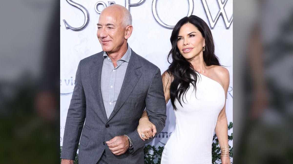 Photo of Jeff Bezos and Lauren Sánchez