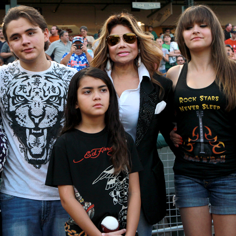 La Toya Is 'Absolutely Not' Exploiting Michael Jackson's Kids — Never ...