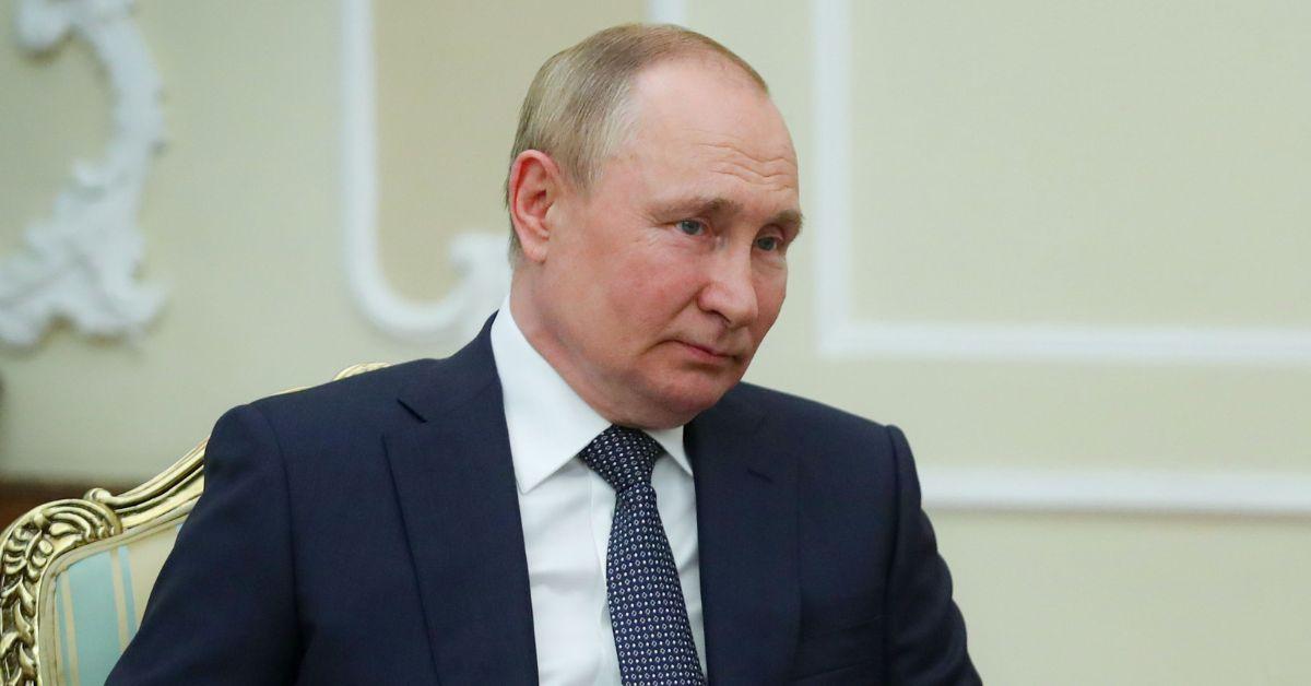 Vladimir Putin 'Finalizing Deal With The Taliban' To Recoup Losses