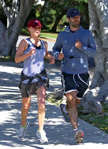 Natalie Portman and partner Benjamin Millepied out running in Los Feliz ...