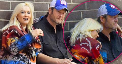 Gwen Stefani Blake Shelton Enjoy PDA Day
