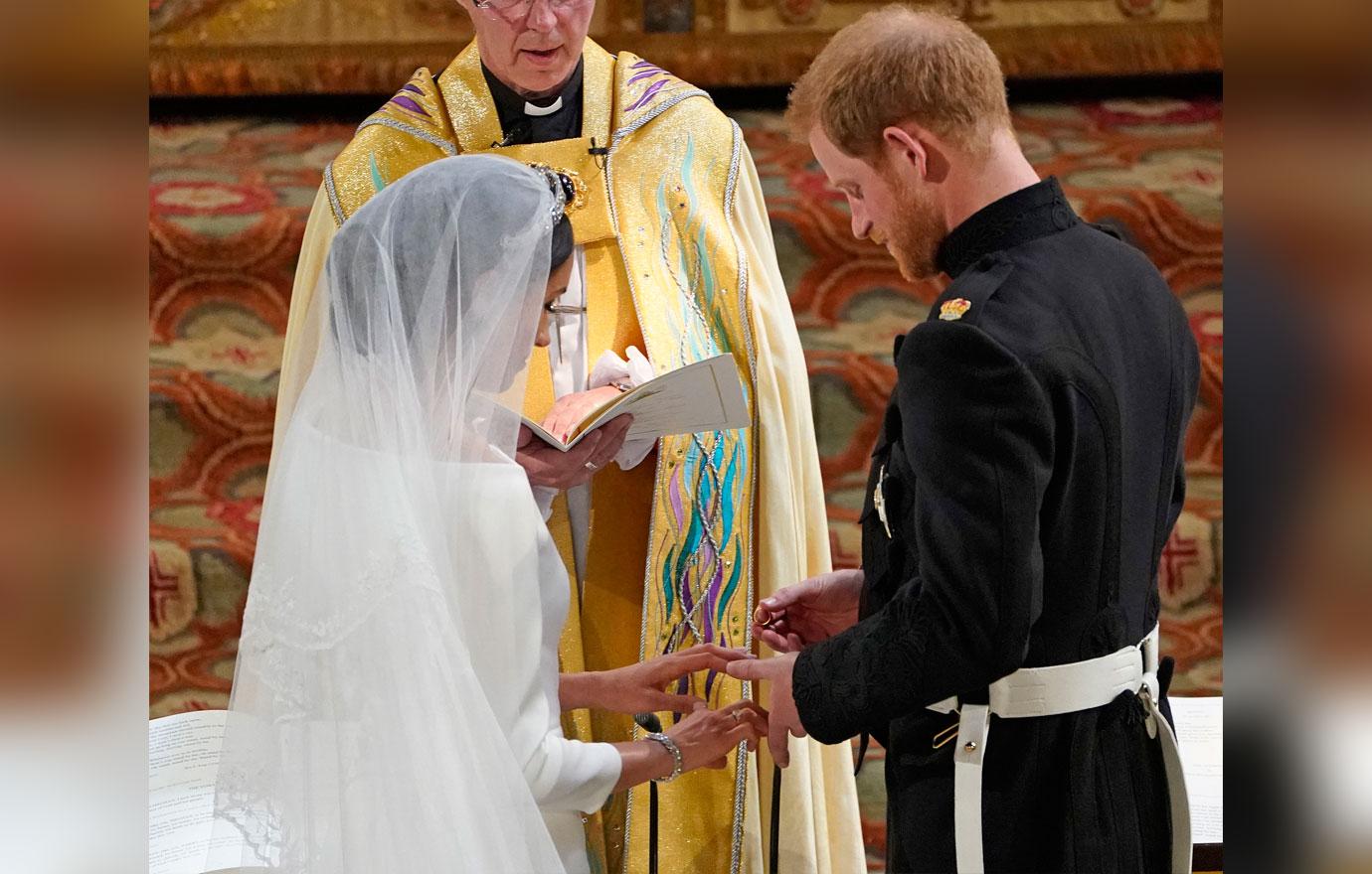 //Meghan Markle Prince Harry Royal Wedding Photos