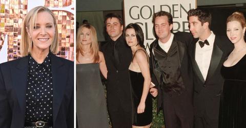 Photo of Lisa Kudrow and 'Friends' cast.