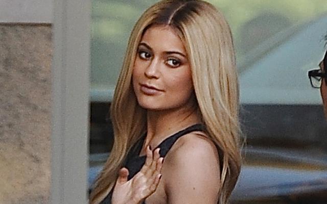 Kylie Jenner Blonde Chateau Marmot