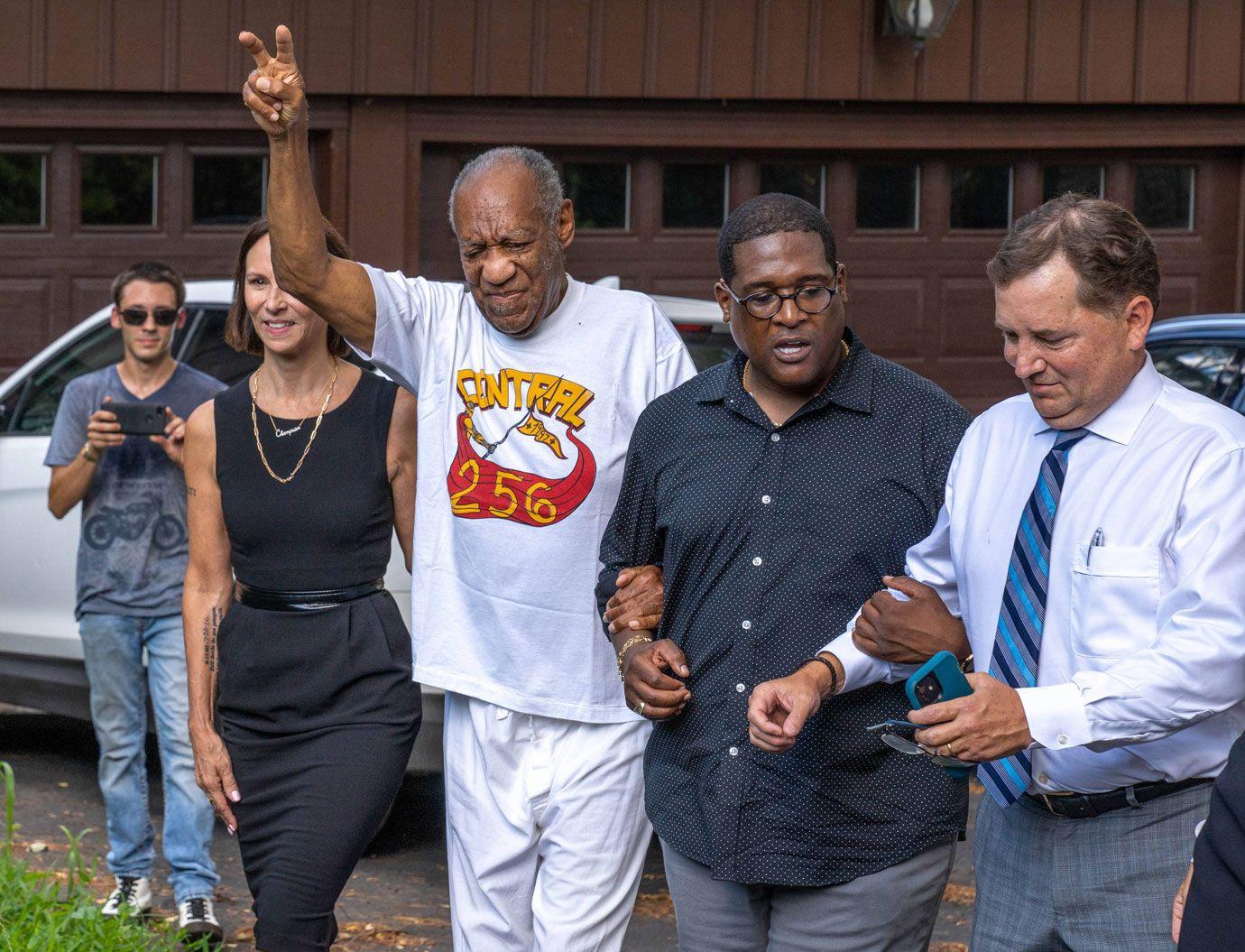 bill cosby calls bs judy huth playboy mansion claims