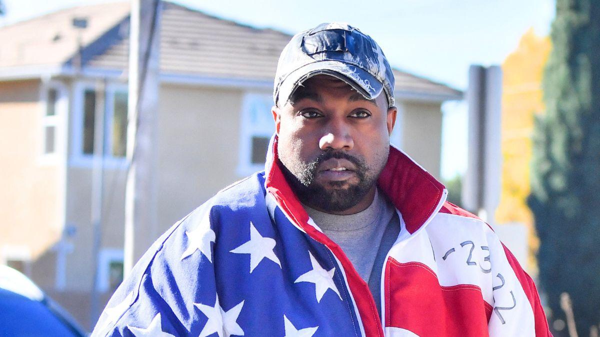 Kanye West's pals reportedly wanted him to check into a rehabilitation facility.