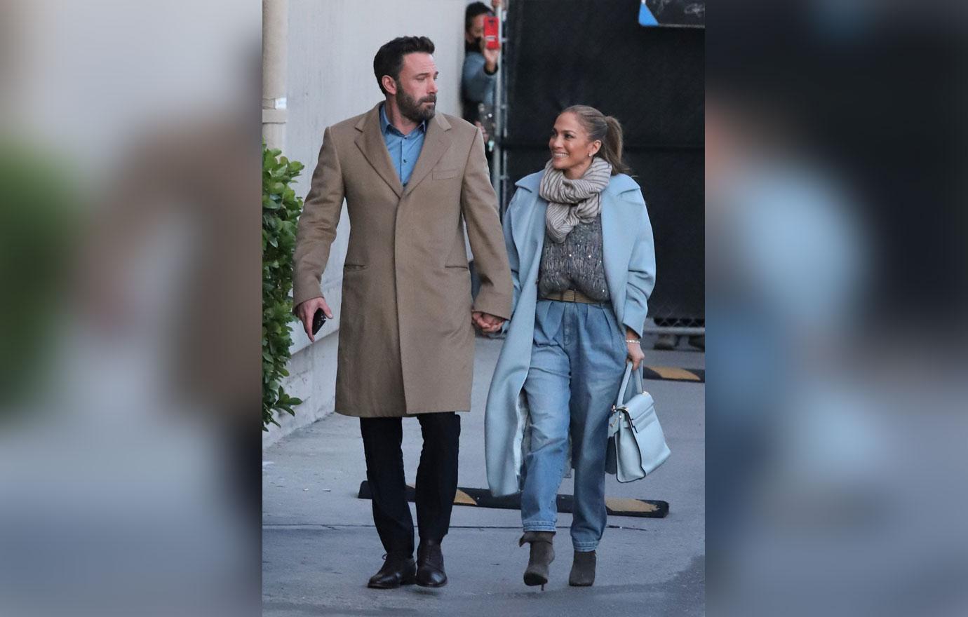 ben affleck poop  dogs photos j lo lunch