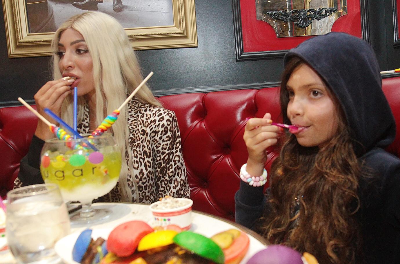 //farrah abraham shares sweet treats with daughter sophia in las vegas