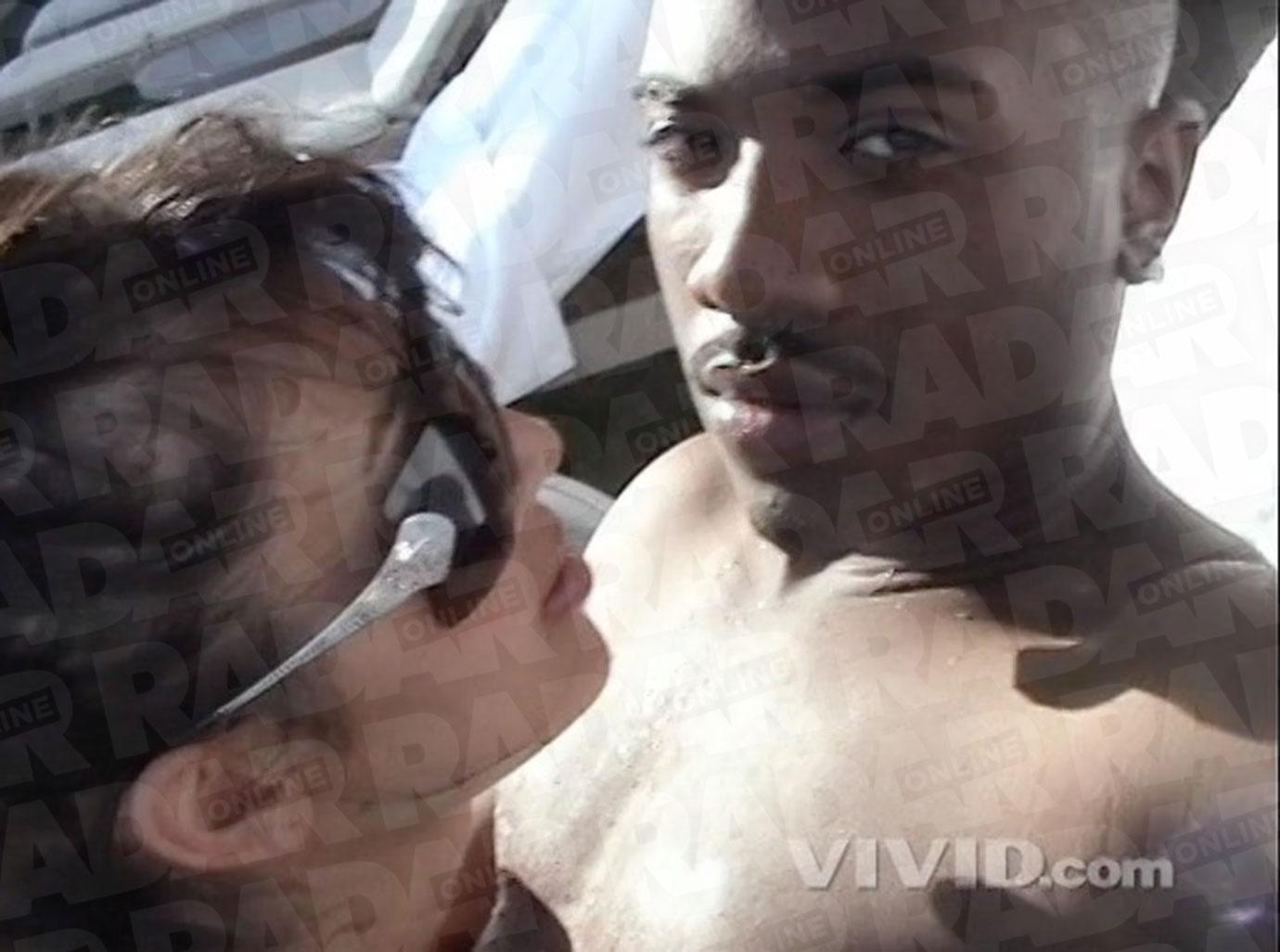 Kim Kardashian Sex Tape Vivid Never Seen Video -- Ray J Tape Nude Naked  Photos