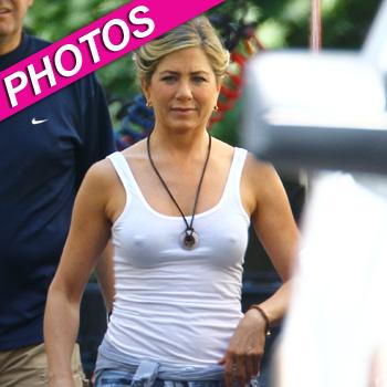 Jennifer Aniston Goes Braless