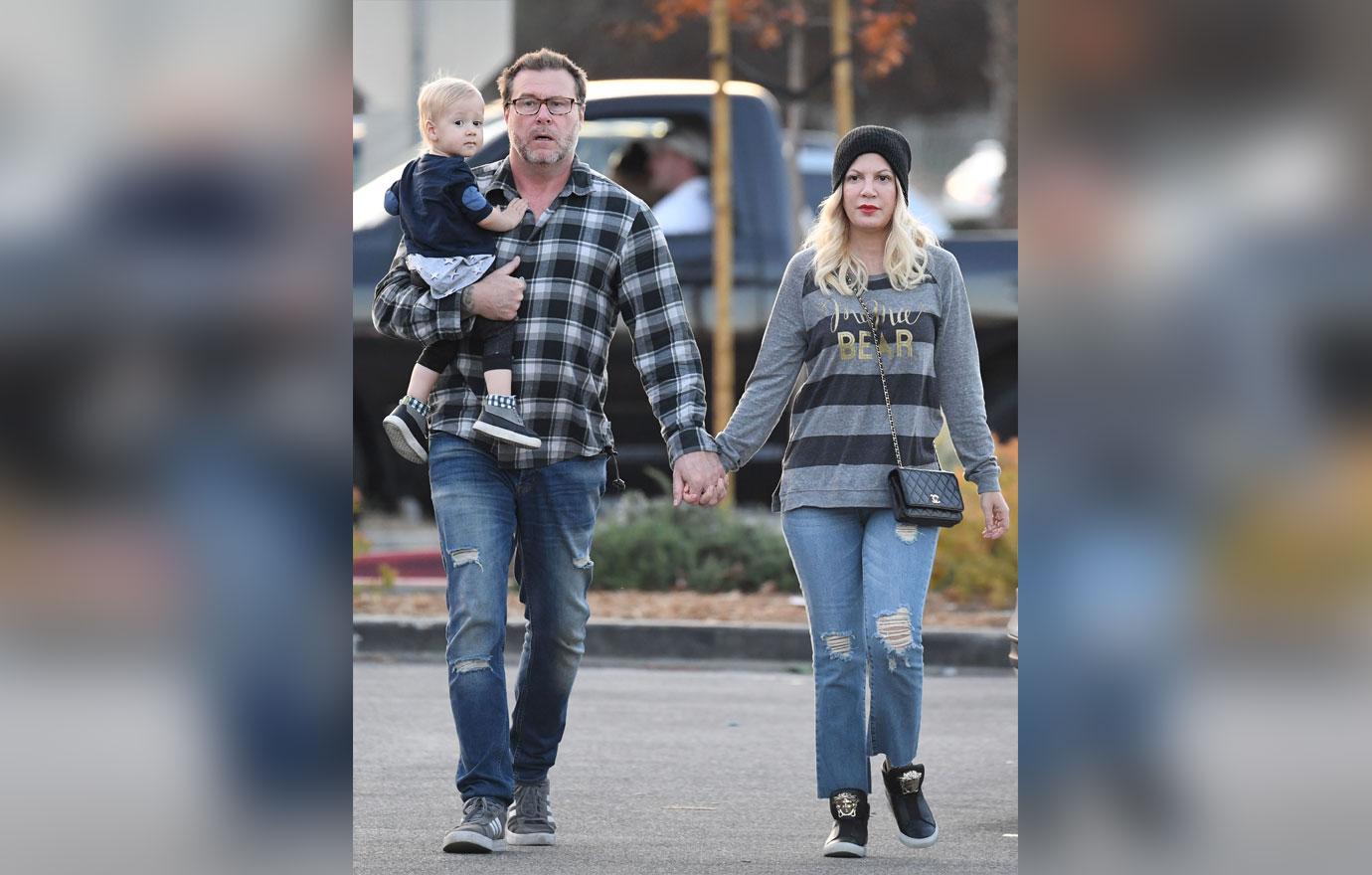 tori spelling dean mcdermott divorce secret message confirms couple is over