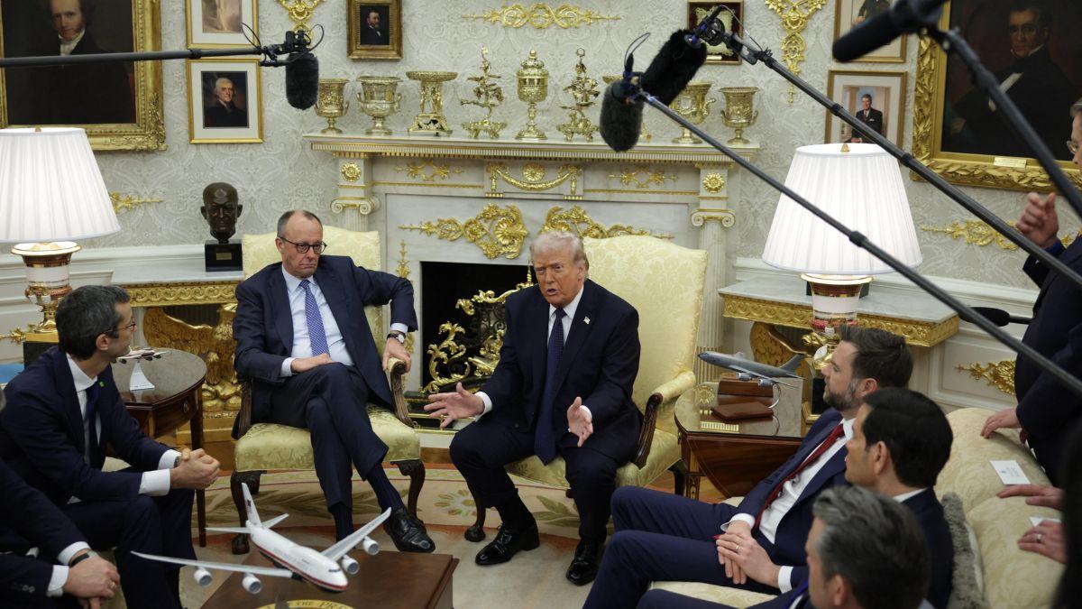 Photo of Friedrich Merz and Donald Trump