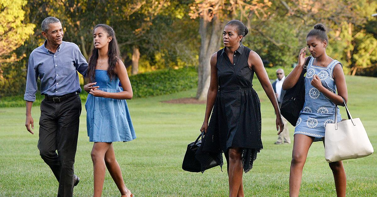 barack obama family hawaii christmas getaway president bidens administration trouble dc