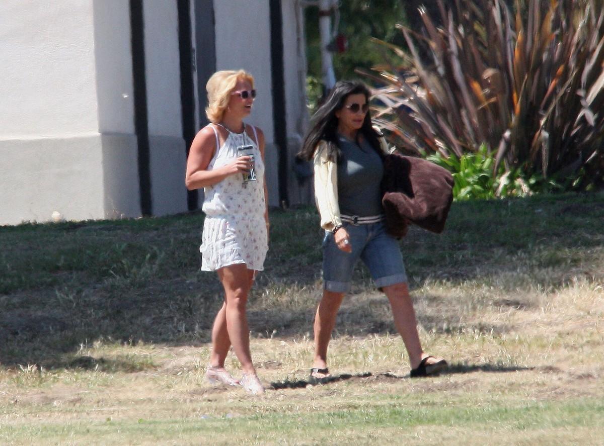 A source said Lynne remains worried about Britney despite feeling hurt by her remarks.