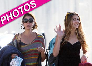 //teri hatcher daughter vacation wenn