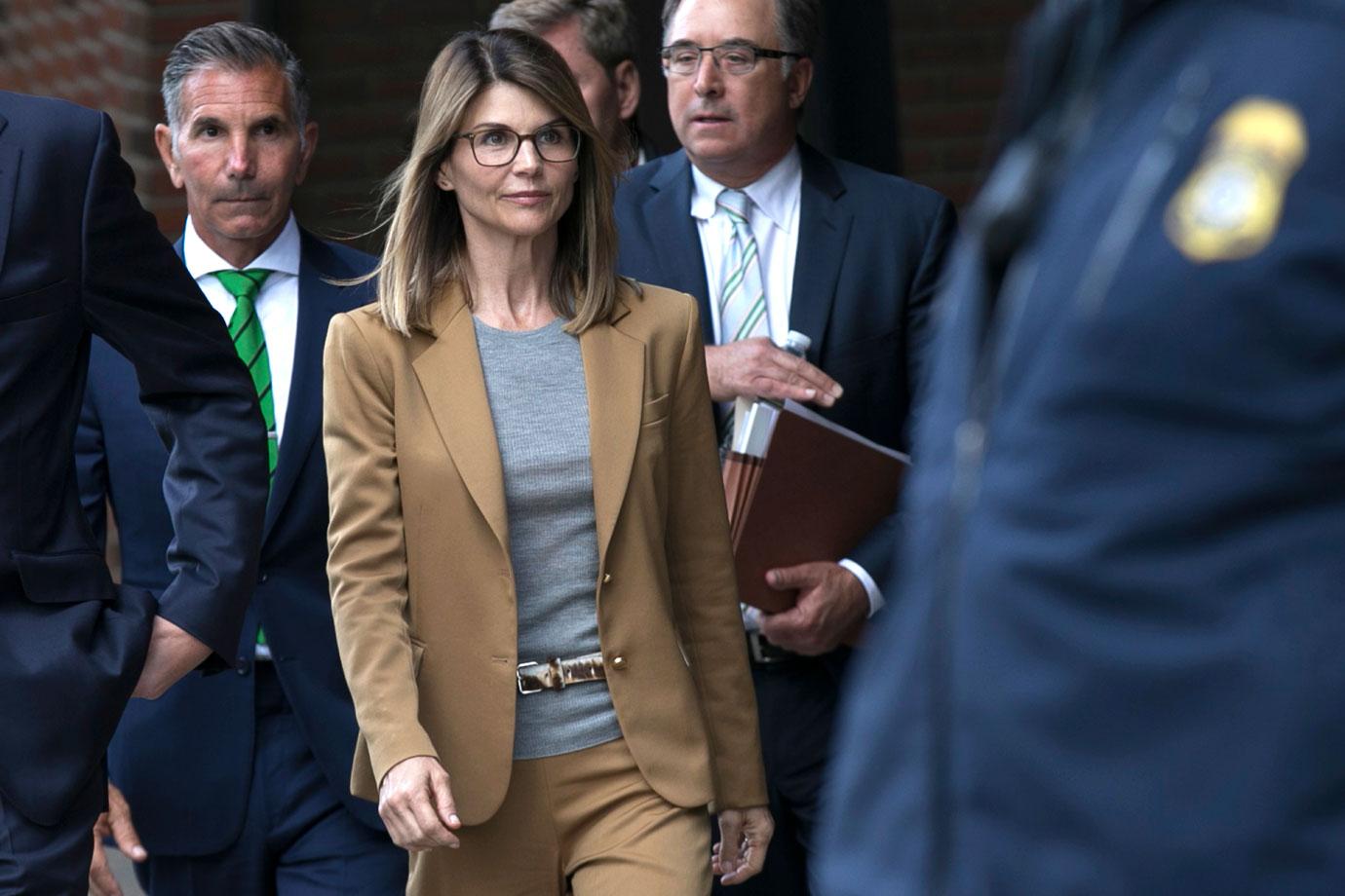 Lori Loughlin Looks Nervous Frail In Court Amid College Admissions Scandal