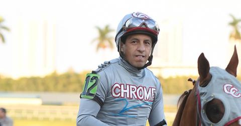 //jockey victor espinoza injured after horse dies PP