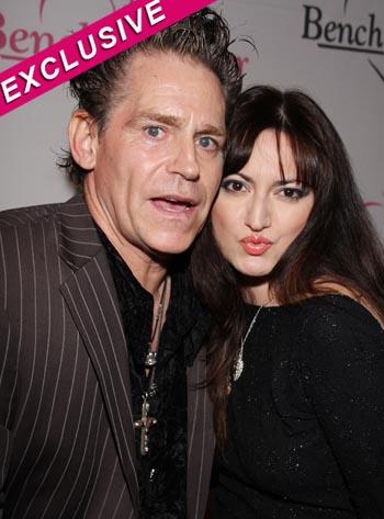 Jeff Conaway's Ex-Lover Distraught Over Decision To Take Him Off Life