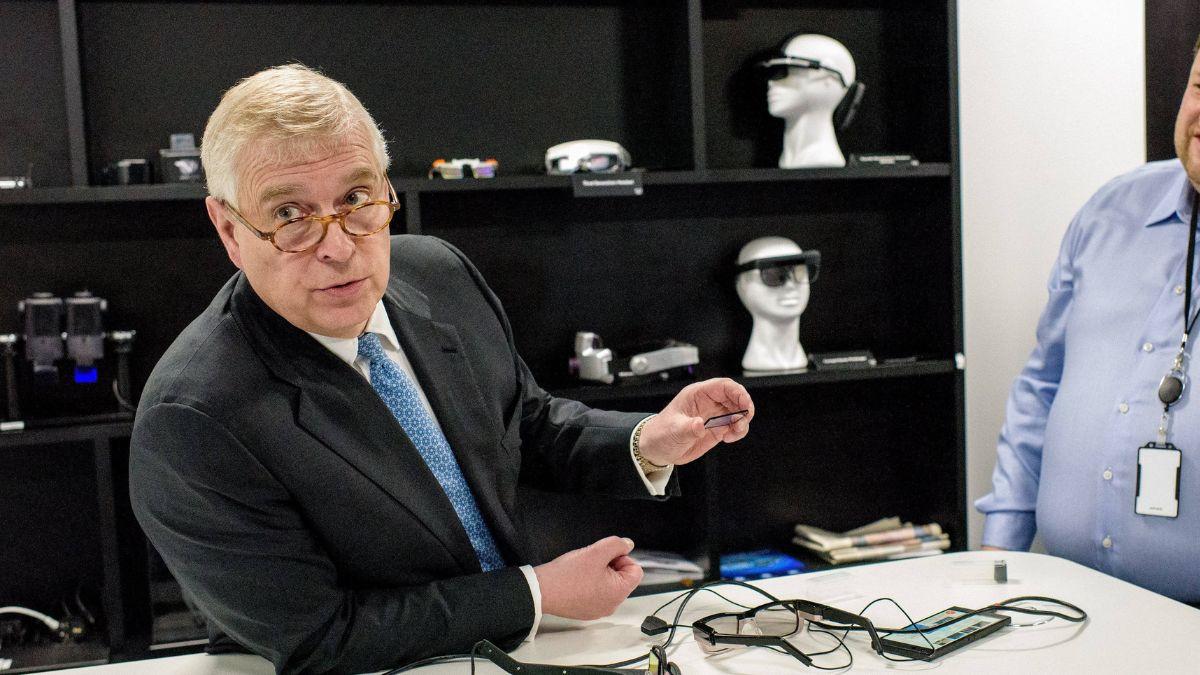 Photo of Andrew Windsor