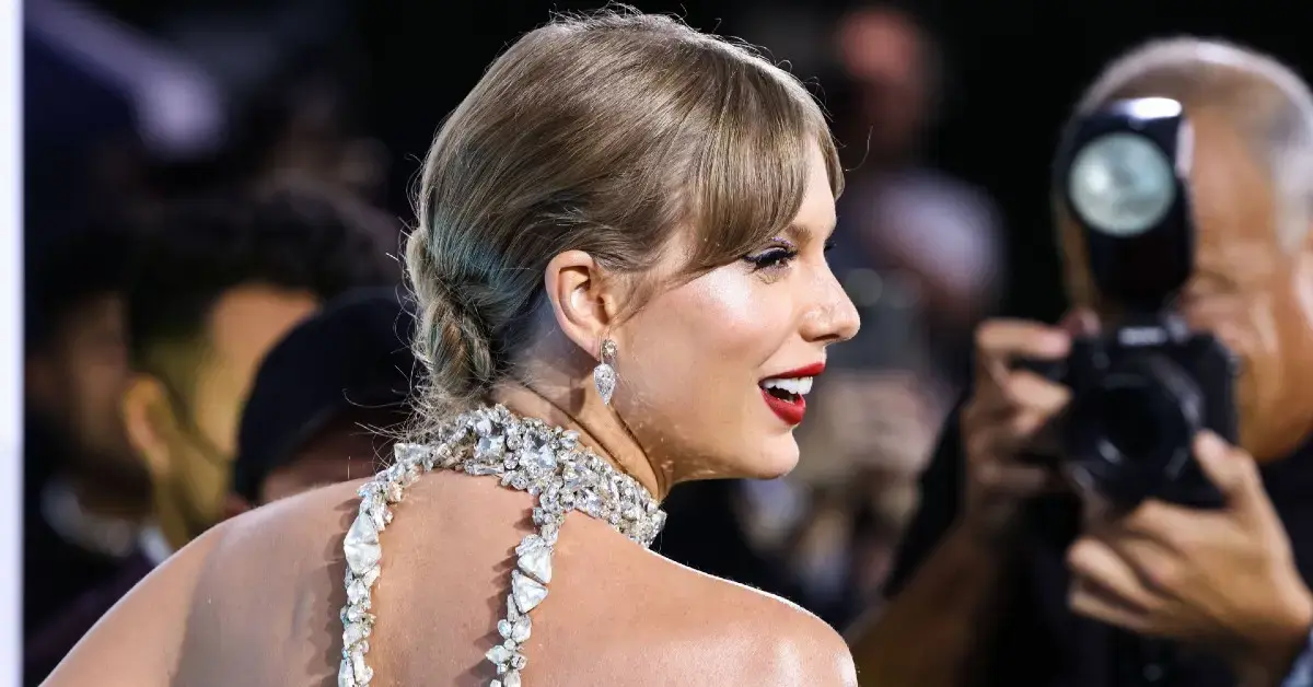 Taylor Swift was the godmother to Blake Lively's daughters.