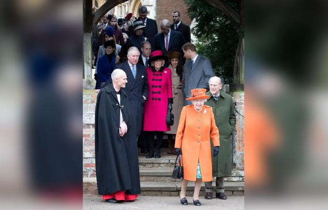 Meghan Markle & Prince Harry With Royal Family On Christmas