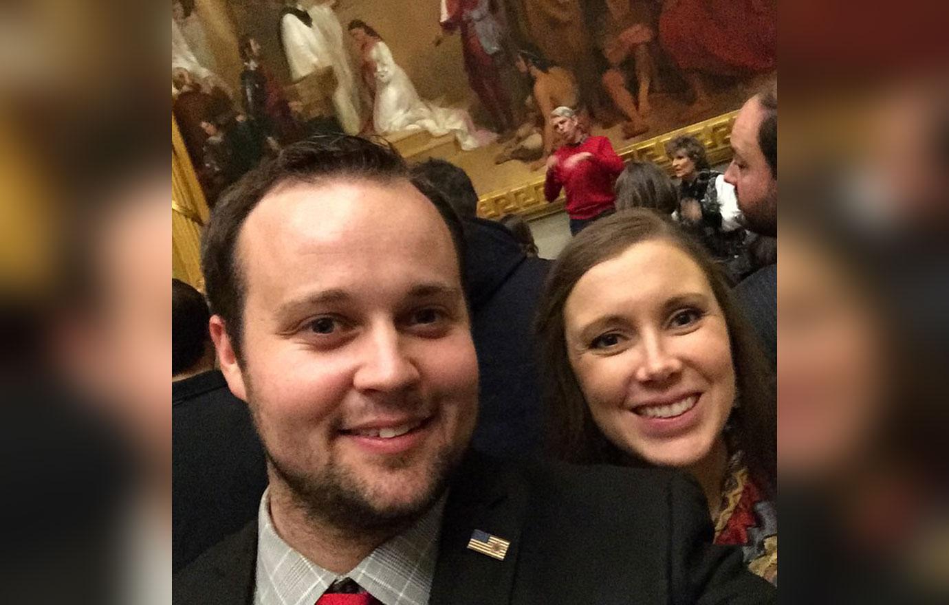 josh duggar arrest feds constitutional violations search warrant child porn